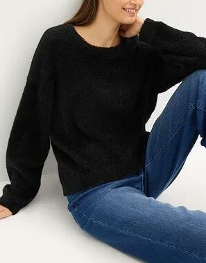SWETER DAMSKI Z OKRĄGŁYM DEKOLTEM 