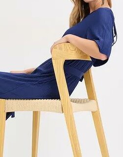 KOMBINEZON DAMSKI PLUS SIZE Z OKRĄGŁYM DEKOLTEM I RĘKAWEM 3/4