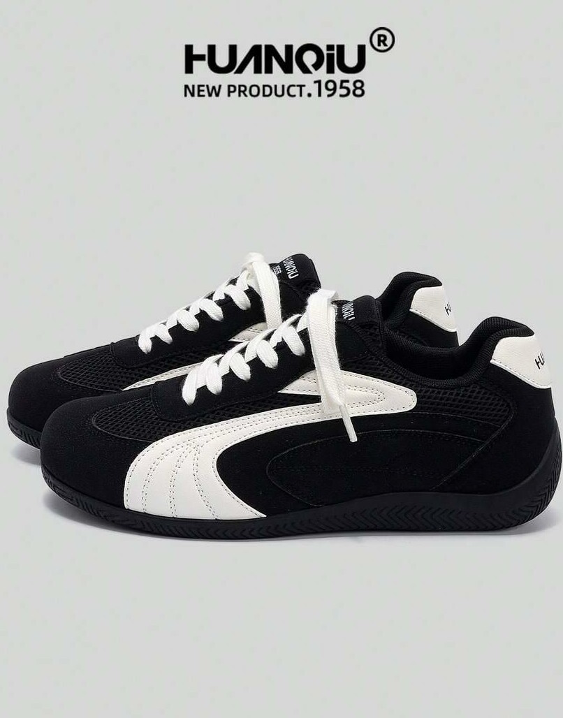 sznurowane czarne buty sportowe
