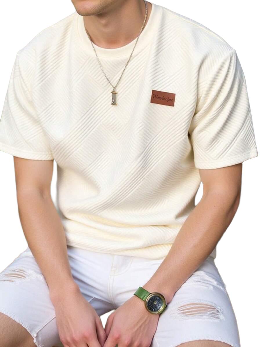 BEŻOWY T-SHIRT Z NASZYWKĄ