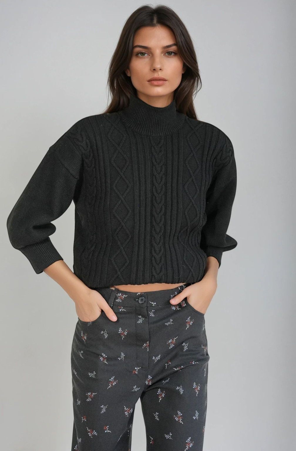 czarne spodnie print