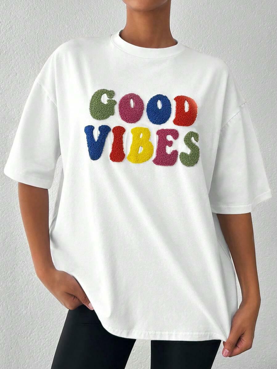 biały t-shirt z krótkim rękawem napis good vibes