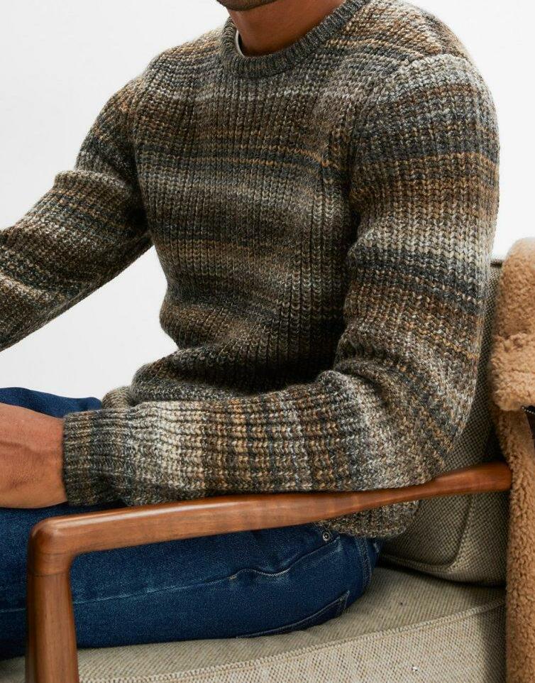 SWETER W PASKI