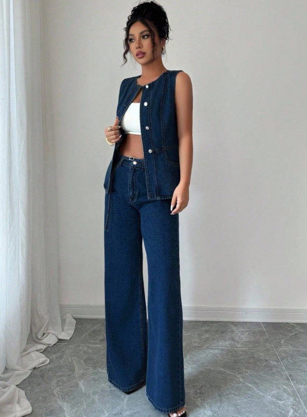 granatowa bluzka jeans