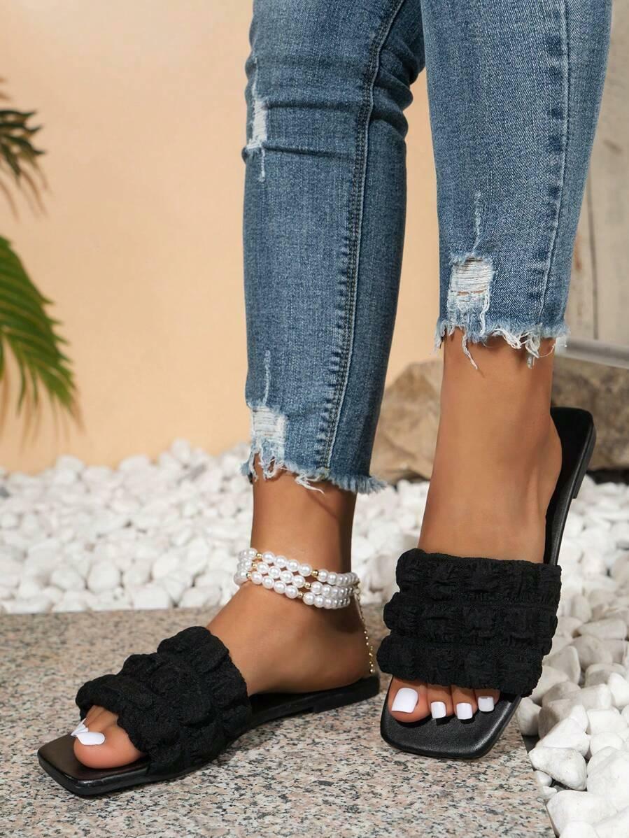 CZARNE KLAPKI CASUAL
