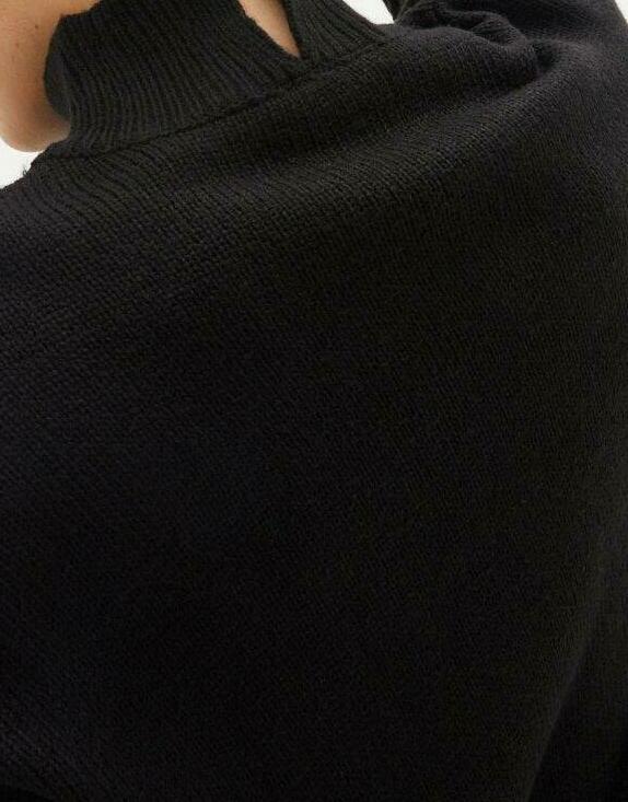  SWETER OVERSIZE CZARNY
