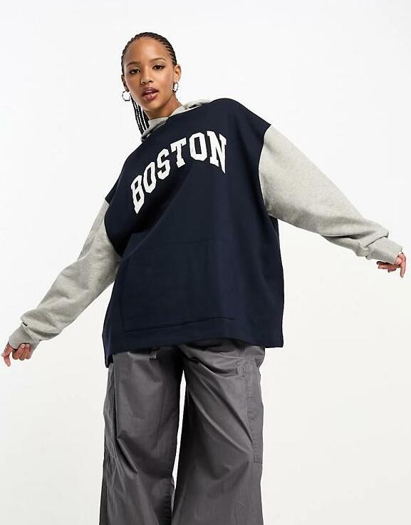 granatowa bluza z kapturem oversize napis boston