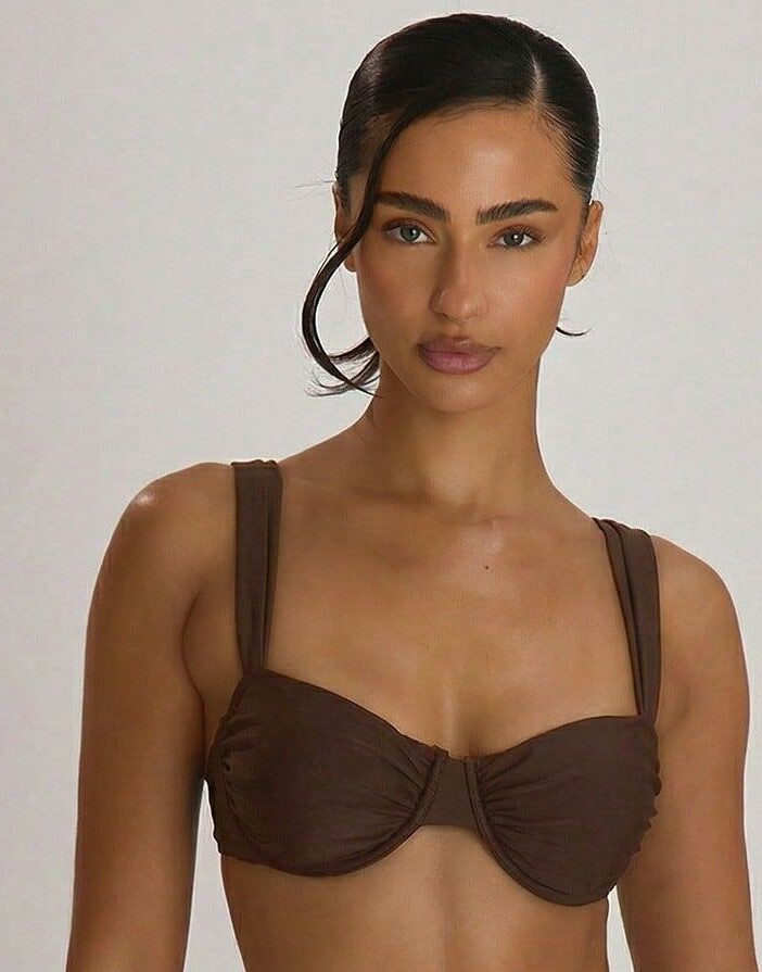 BRĄZOWA GÓRA OD BIKINI