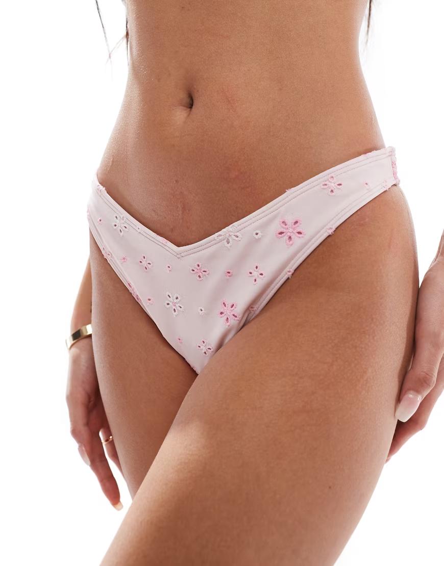 różowy dół od bikini casual