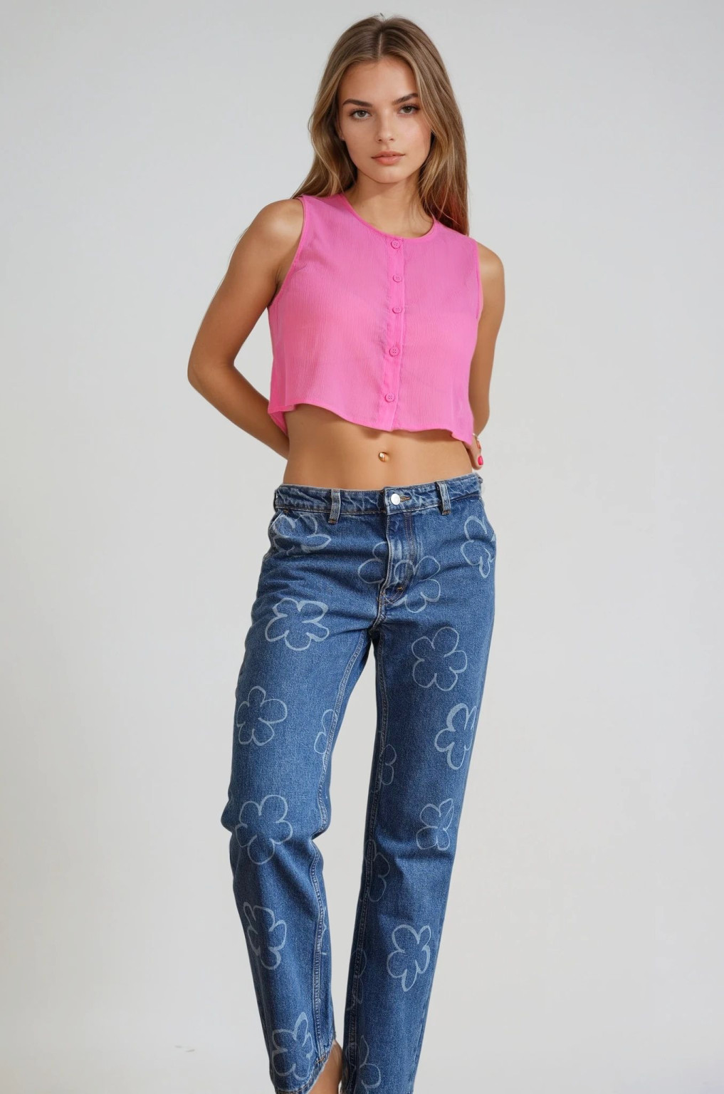 niebieskie spodnie print jeans
