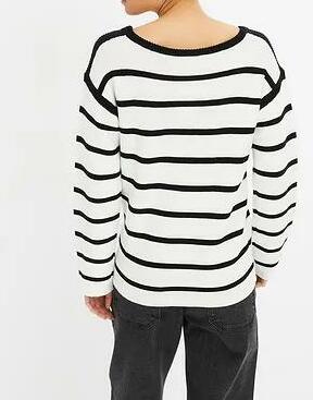 SWETER W PASKI OVERSIZE