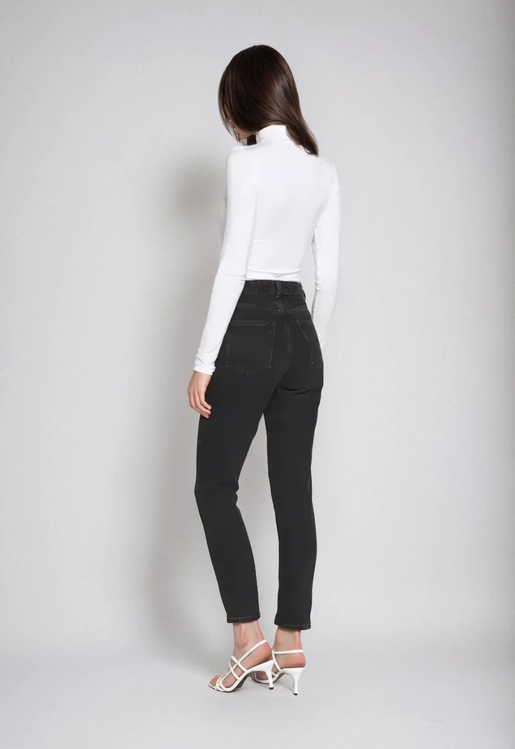 PROSTE SPODNIE JEANS