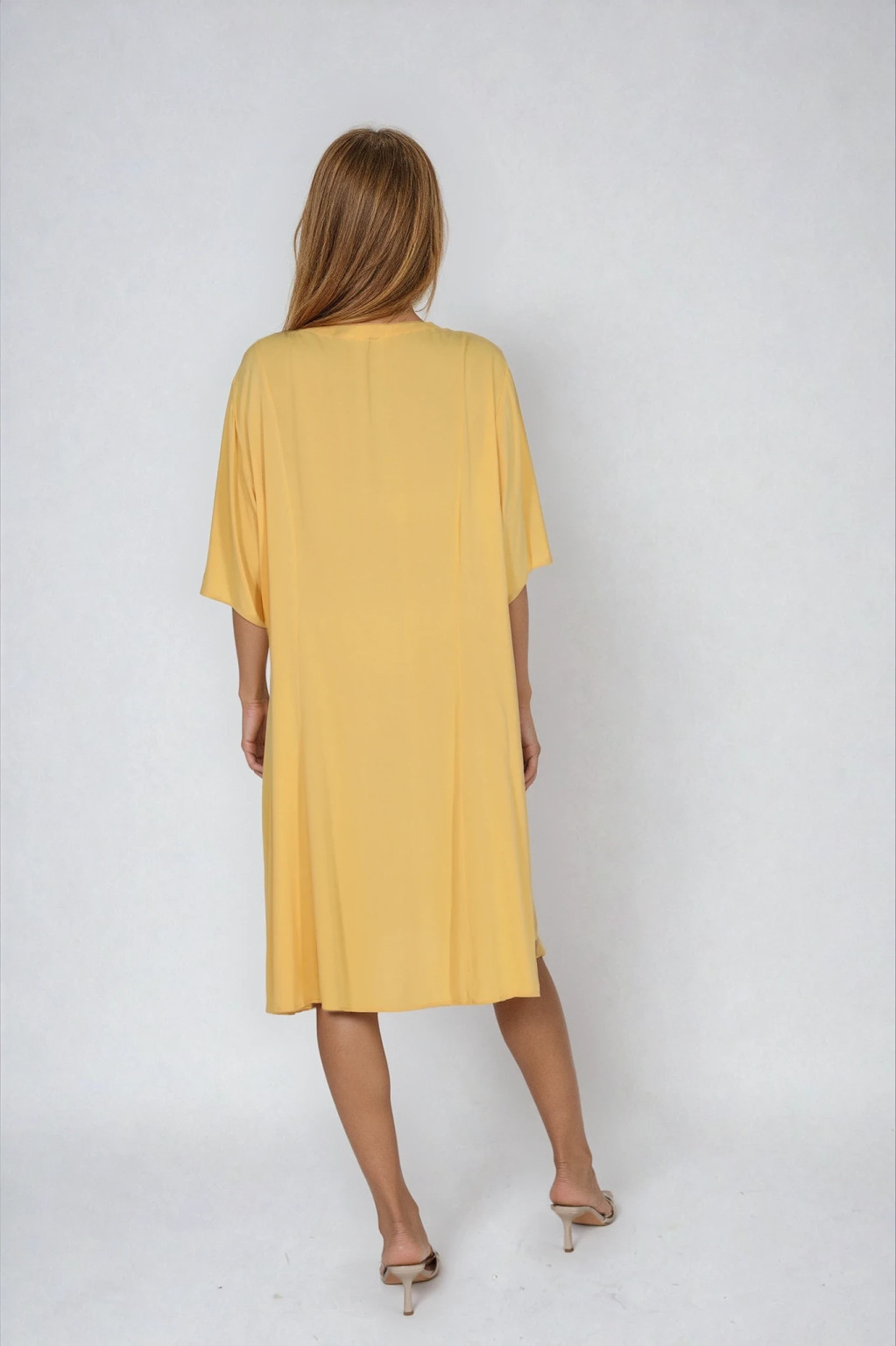 ŻÓŁTA SUKIENKA V-NECK GUZIKI
