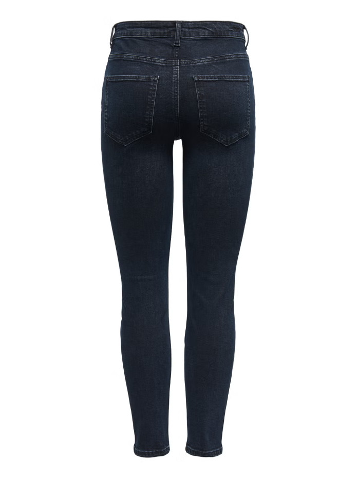 czarne spodnie jeans