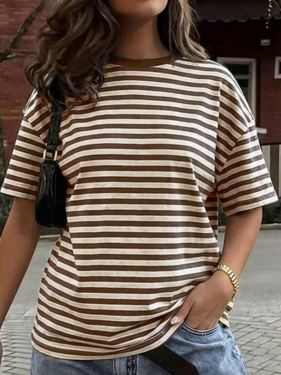 T-SHIRT WZÓR PASKI