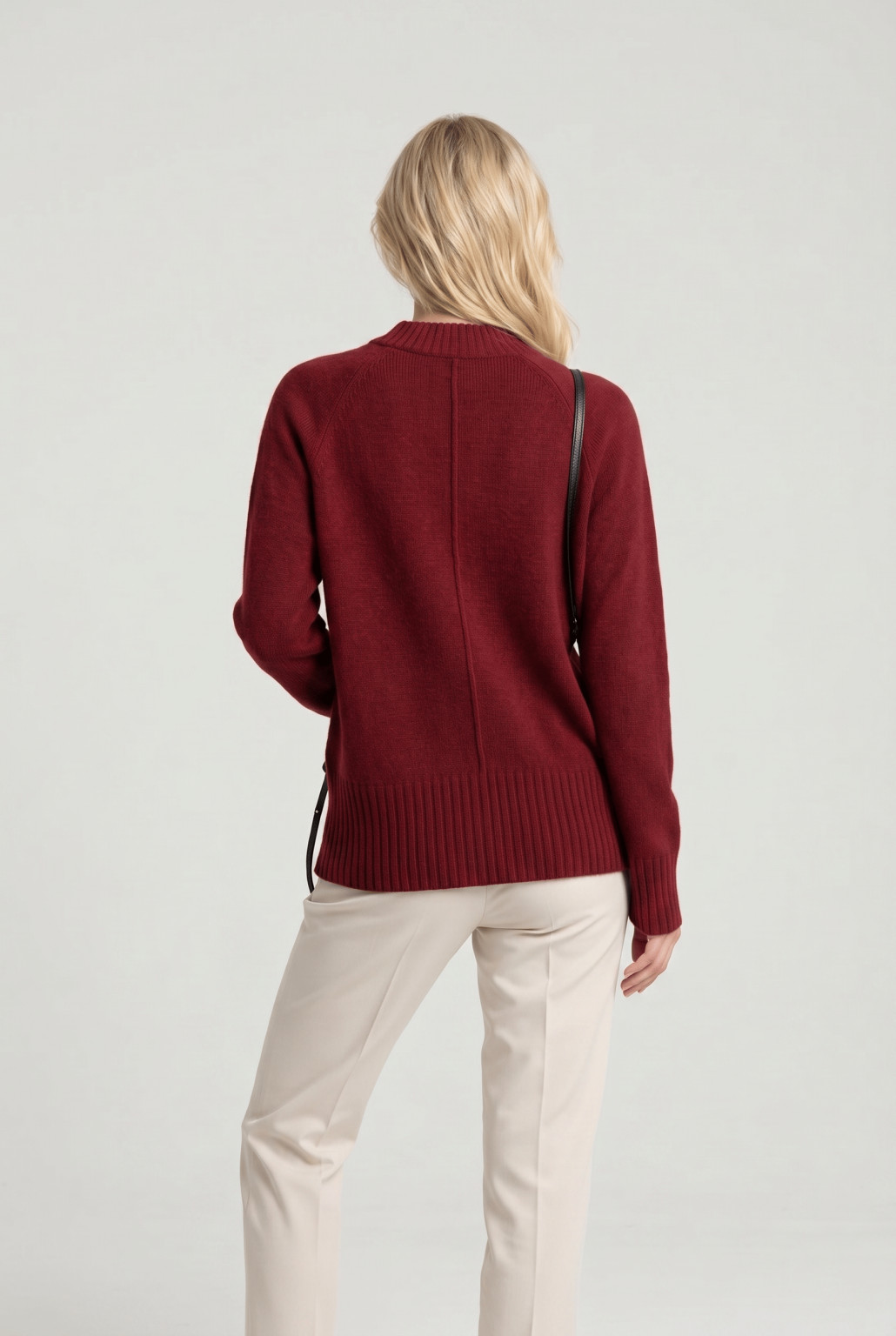 bordowy sweter oversize