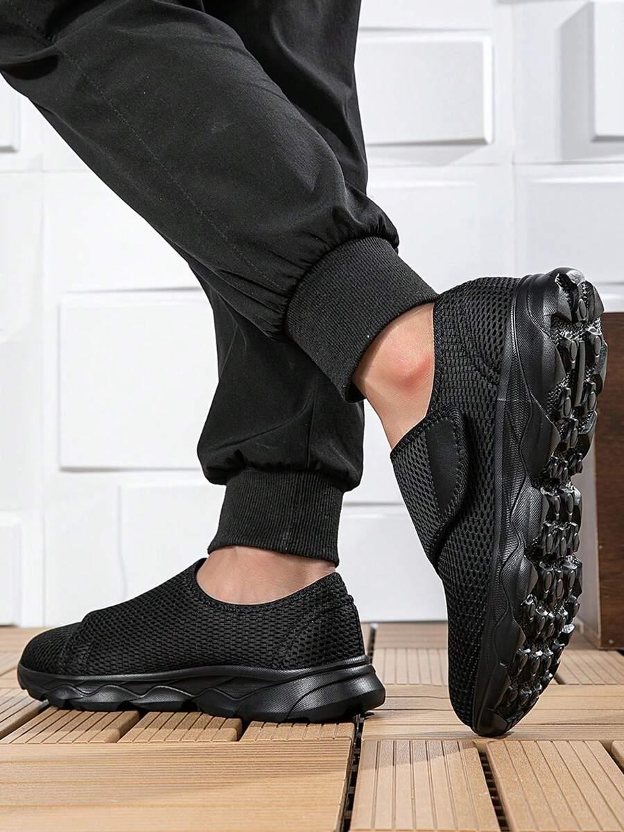 czarne buty sportowe