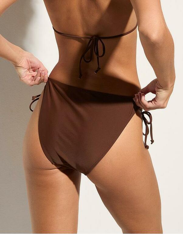 DÓŁ OD BIKINI
