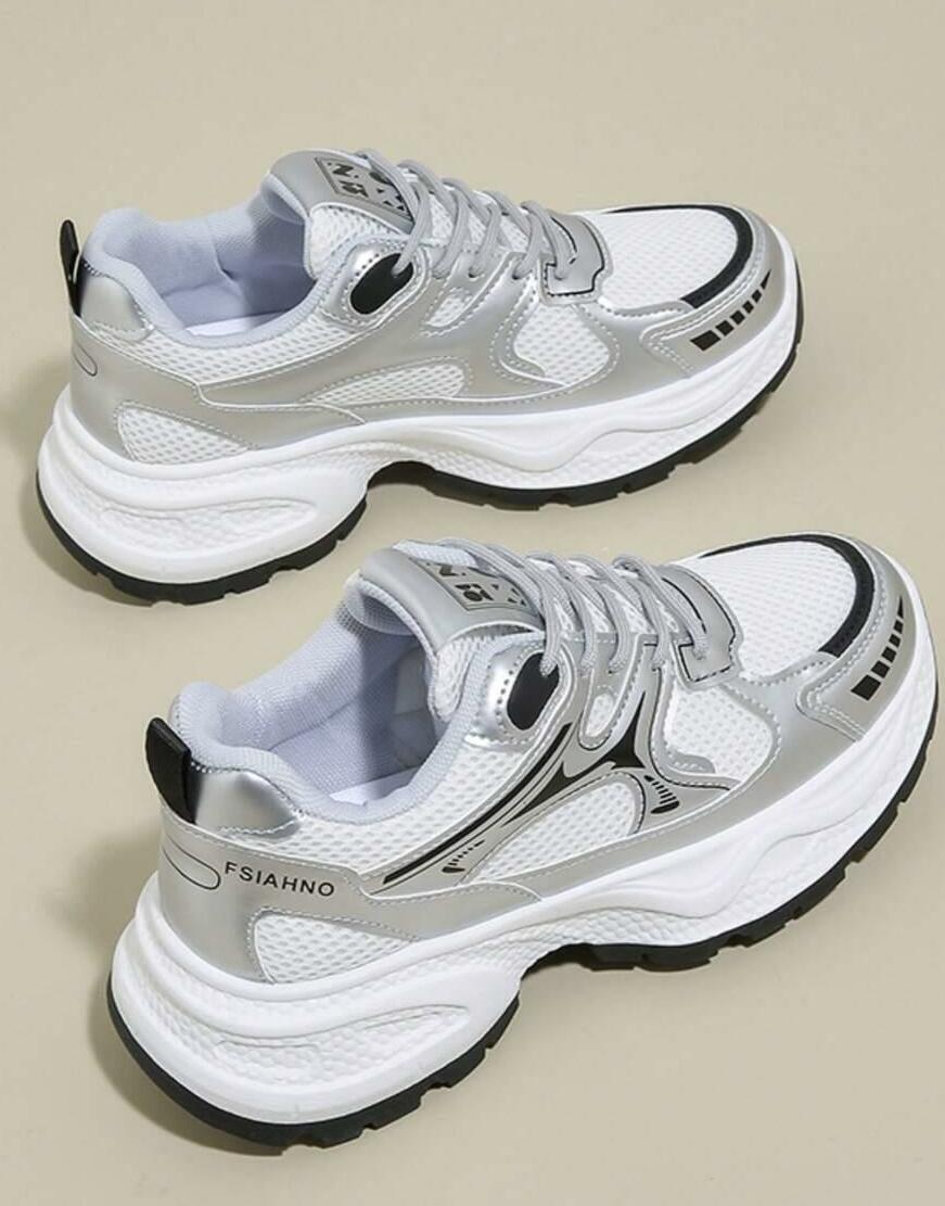 SZNUROWANE BUTY SPORTOWE