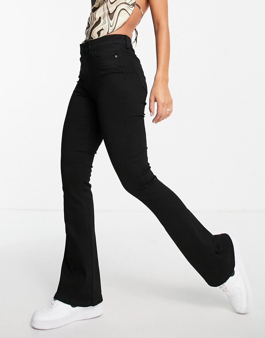 CZARNE SPODNIE JEANS