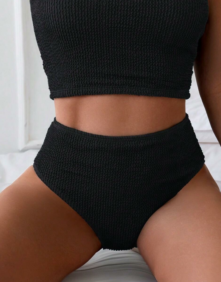 dół od bikini marszczenia