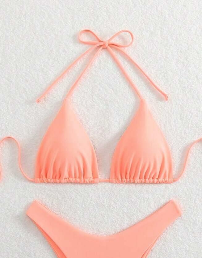 RÓŻOWA GÓRA OD BIKINI