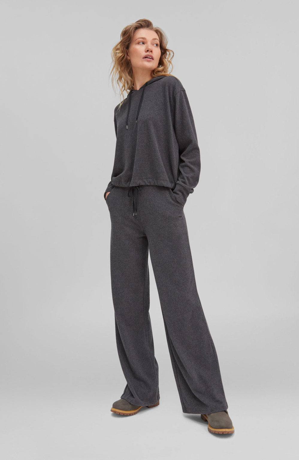BLUZA DRESOWA Z KAPTUREM