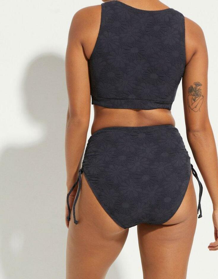 GÓRA OD BIKINI
