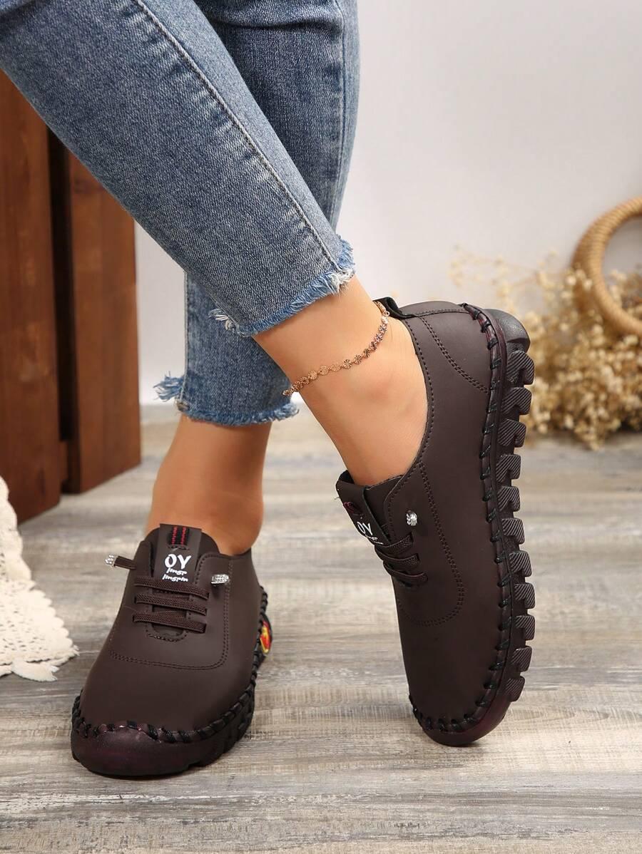 Brązowe płaskie buty