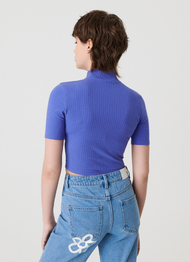 fioletowy crop top prążki