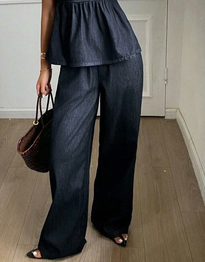 granatowe spodnie casual 