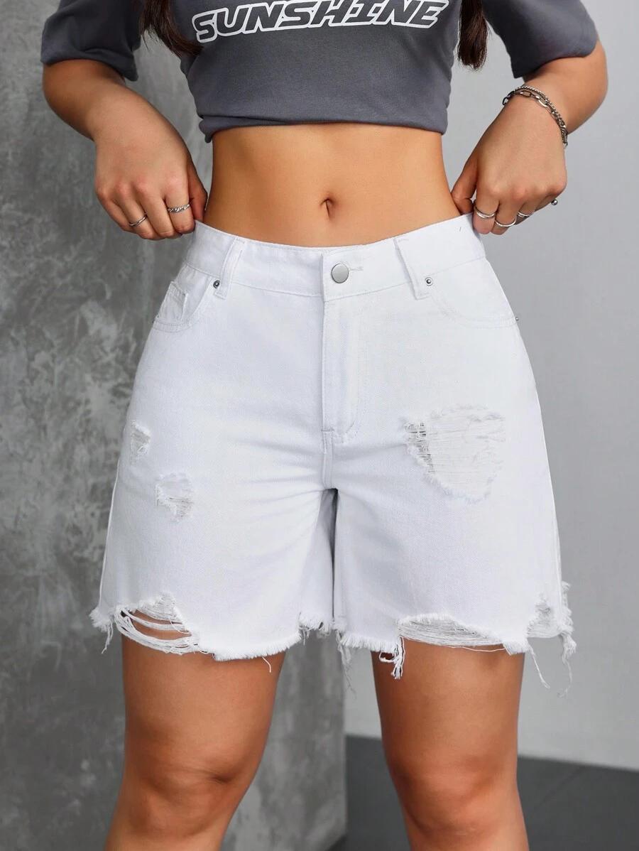 białe spodenki jeans