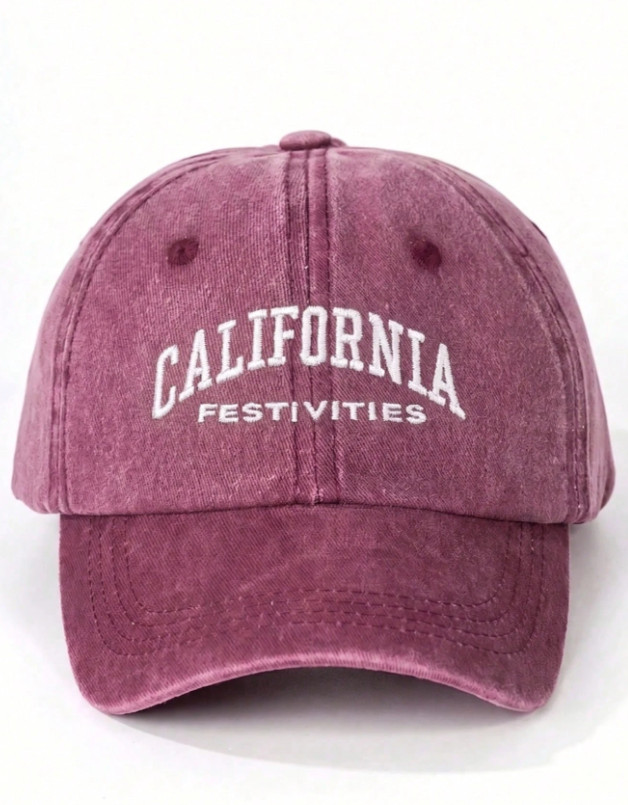 CZAPKA Z DASZKIEM NAPIS CALIFORNIA