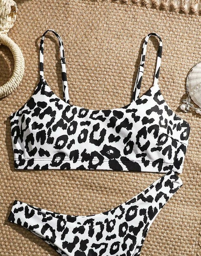 góra od bikini animal print
