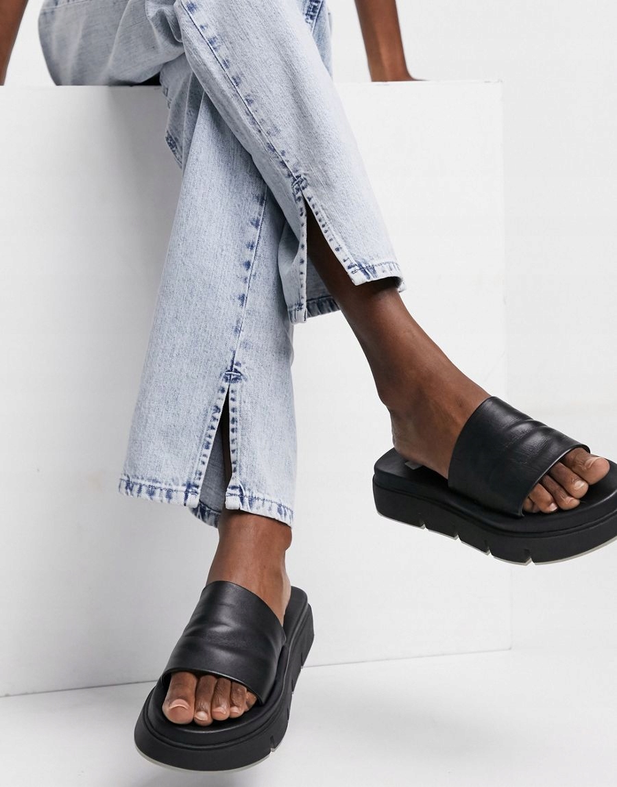 NIEBIESKIE SPODNIE JEANS PROSTA NOGAWKA 