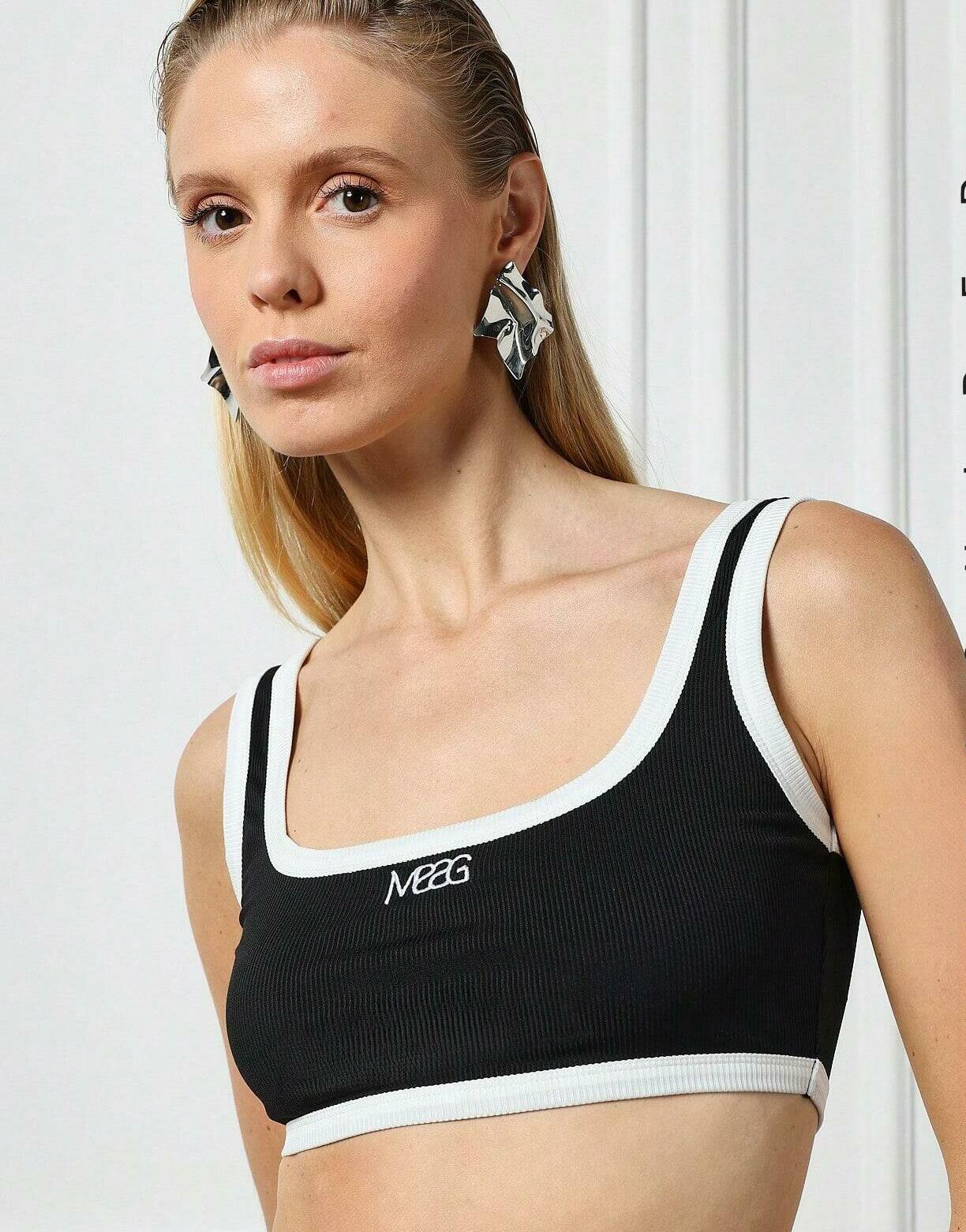  CROP TOP NA RAMIĄCZKACH