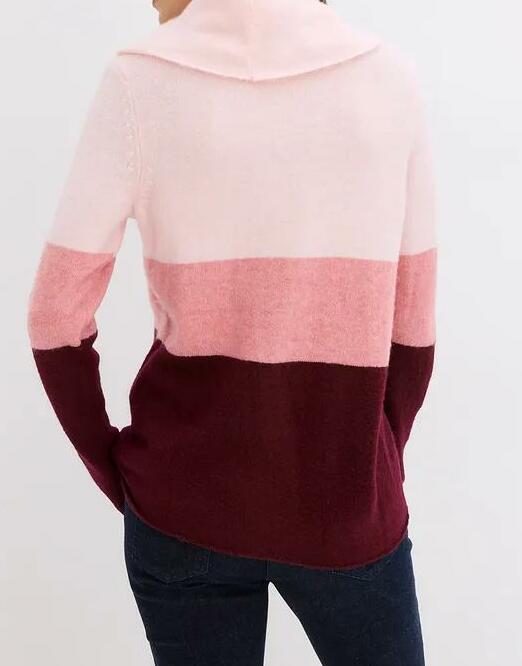 SWETER Z GOLFEM