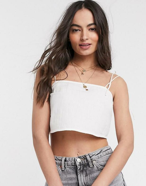 BIAŁY CROP TOP WIĄZANIE