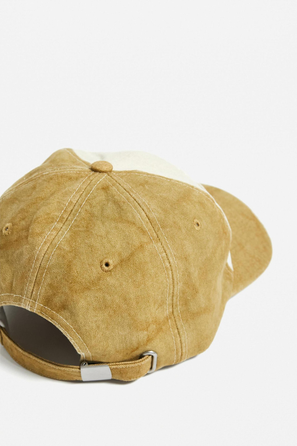 beżowa czapka z daszkiem ripped logo naszywka