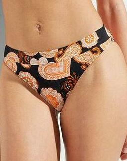 DÓŁ OD BIKINI 