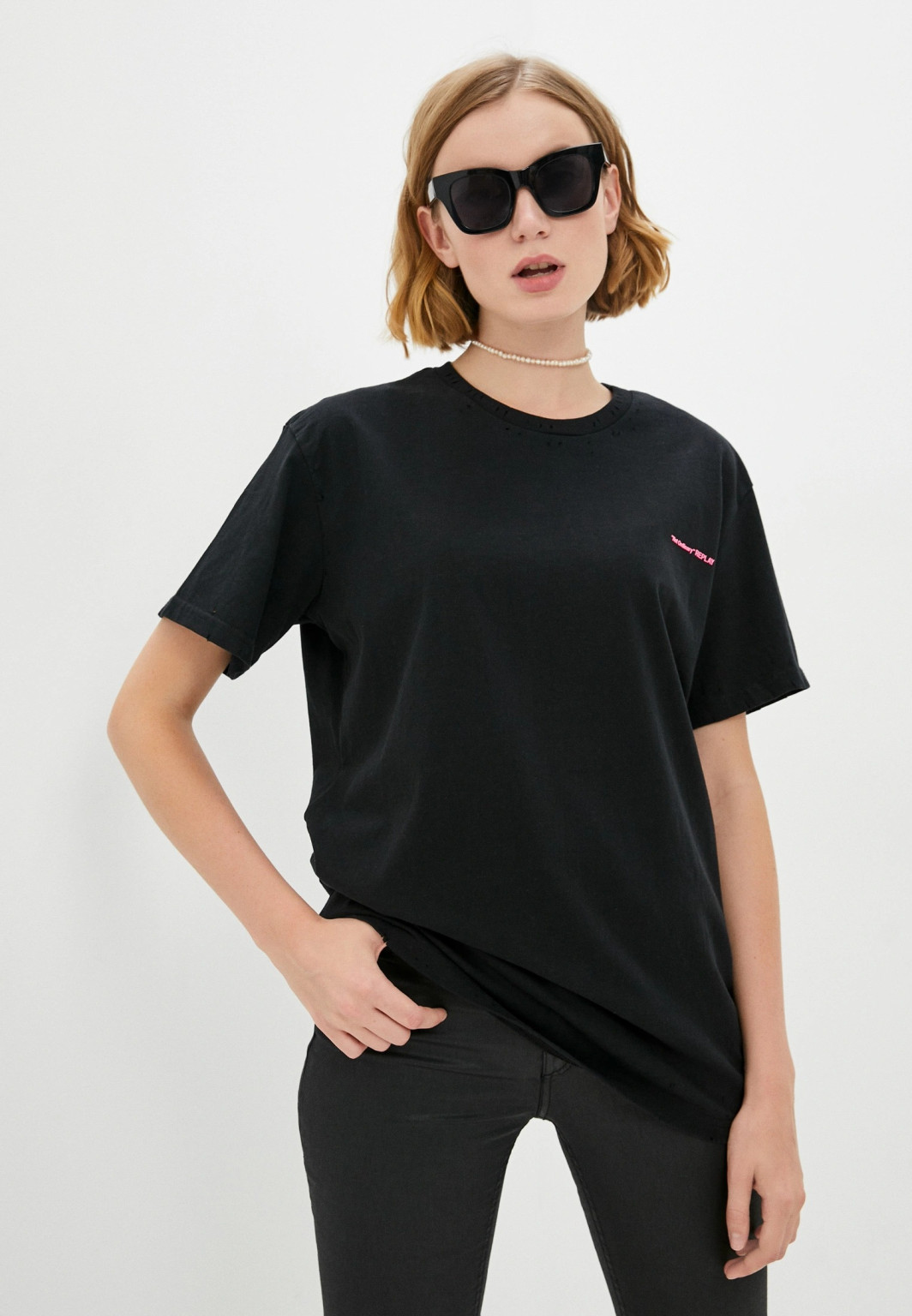 CZARNY T-SHIRT RIPPED LOGO