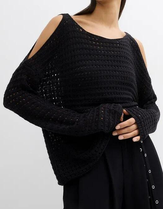 SWETER Z WYCIĘTYMI RAMIONAMI