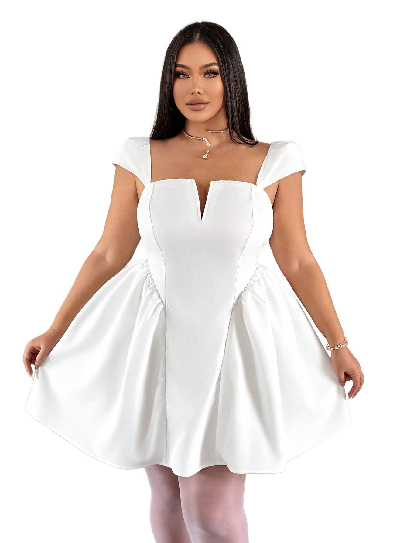 SUKIENKA KOKTAJLOWA GLAMOUR MINI ROZKLOSZOWANA 