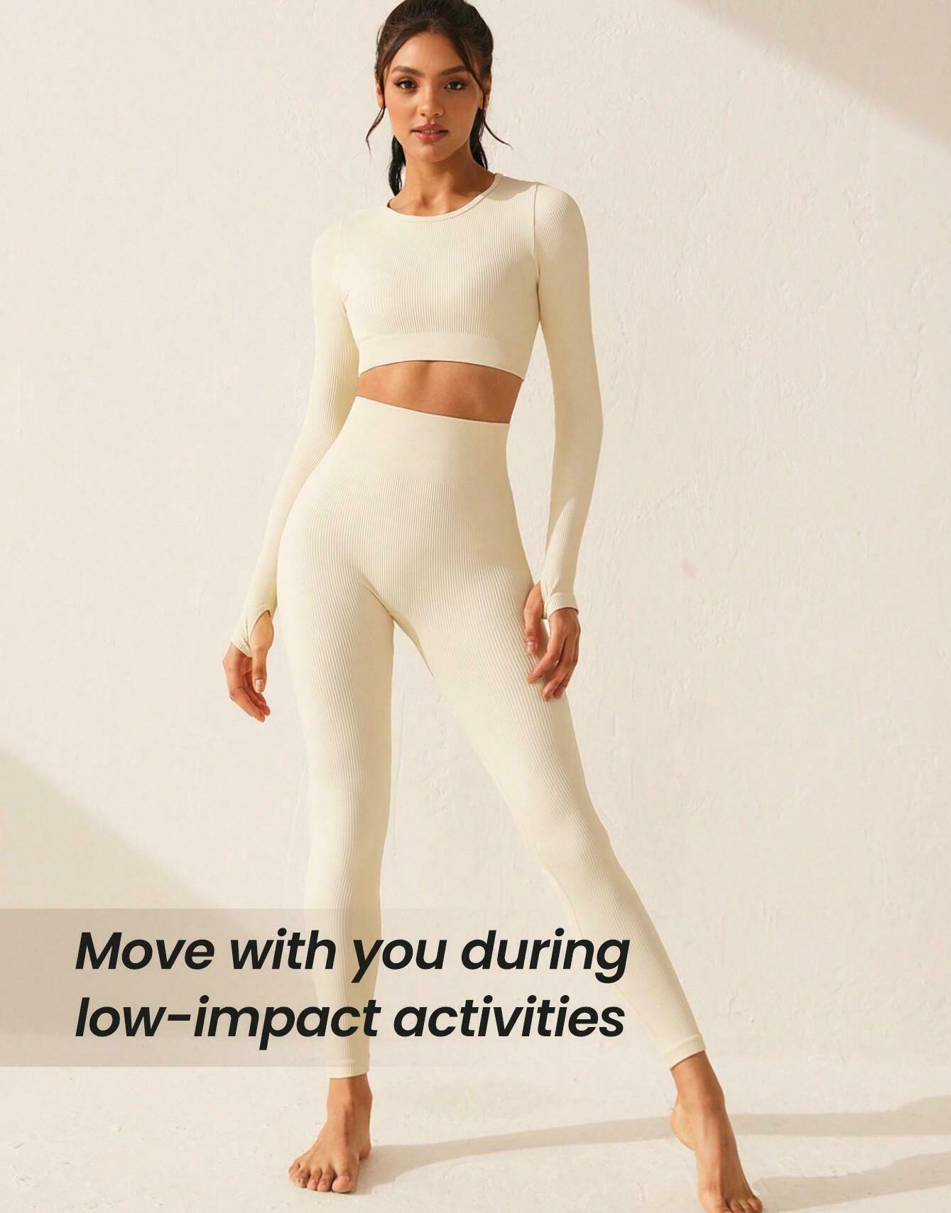SPORTOWY KOMPLET TOP LEGGINSY PRĄŻKI 