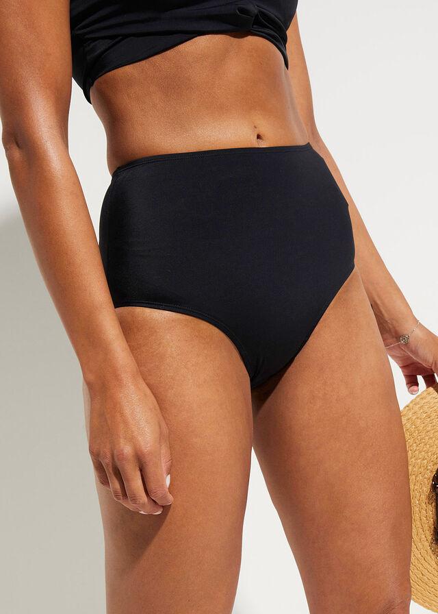 czarny dół od bikini