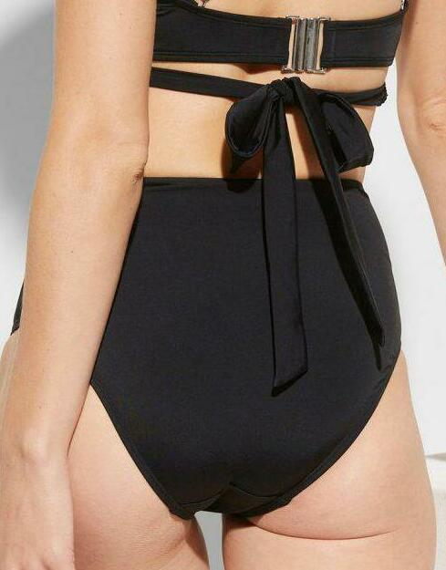 DÓŁ OD BIKINI