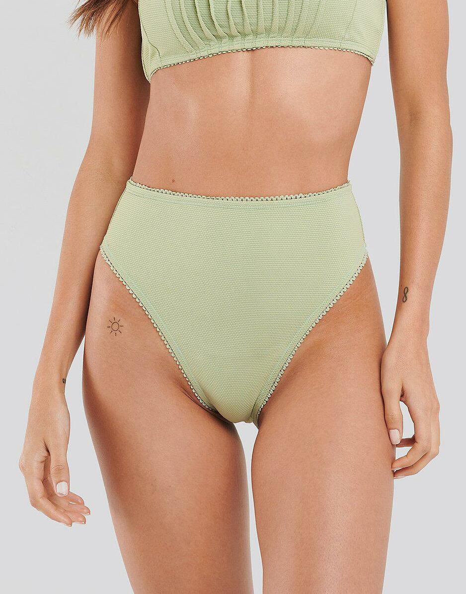 zielony dół od bikini