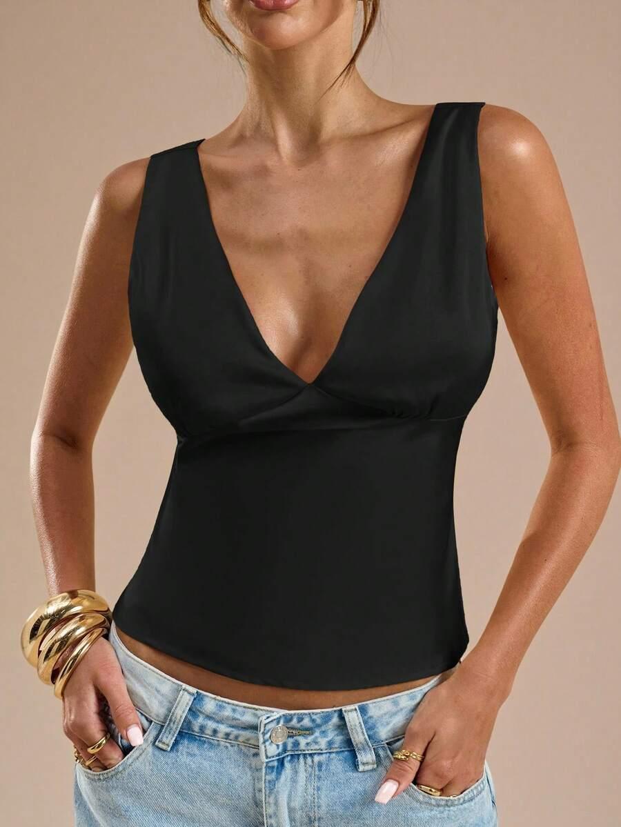 CZARNY SATYNOWY TOP