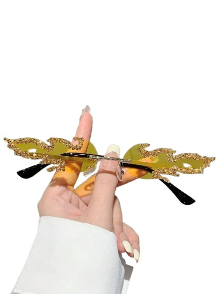 ŻÓŁTE OKULARY PRZECIWSŁONECZNE 
