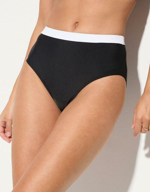 DÓŁ OD BIKINI